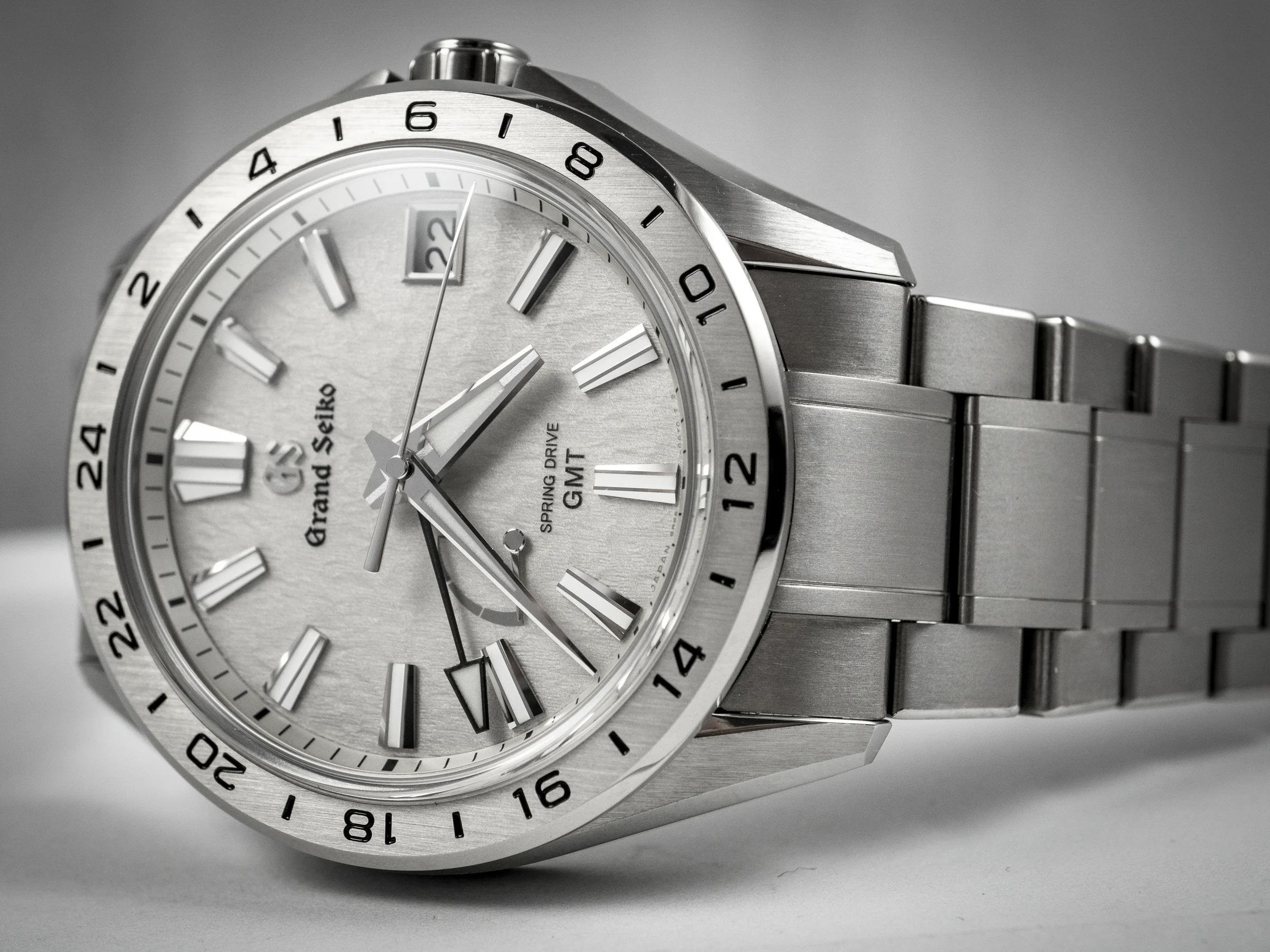 Grand Seiko SBGE285 Evolution 9 Spring Drive GMT "Mist Flake" - Image 2